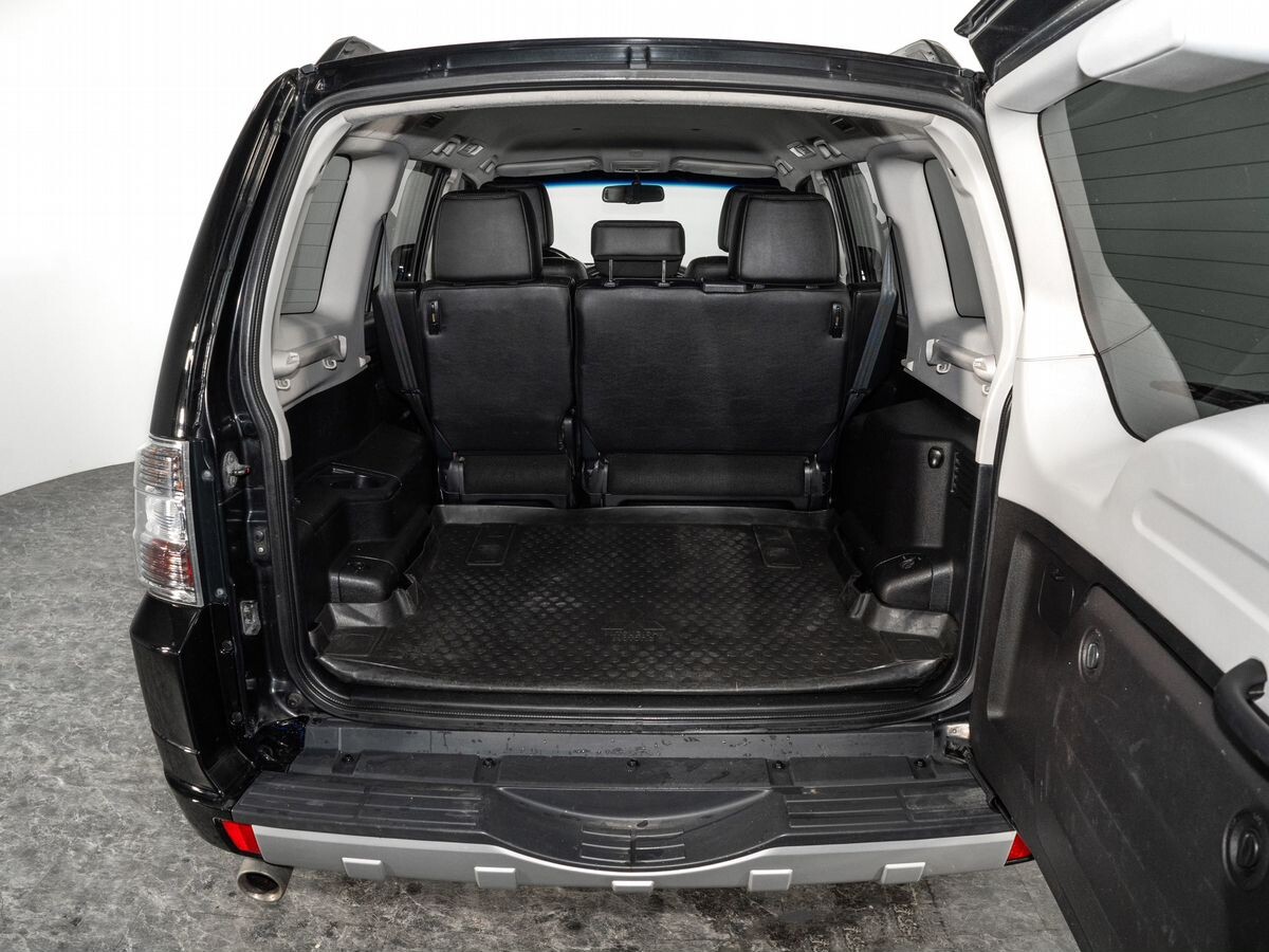 Mitsubishi Pajero 2012 - фото автомобиля