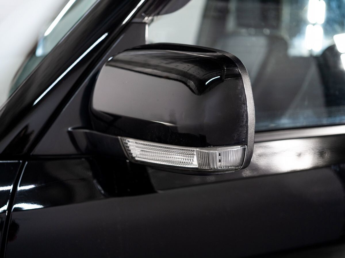 Mitsubishi Pajero 2012 - фото автомобиля