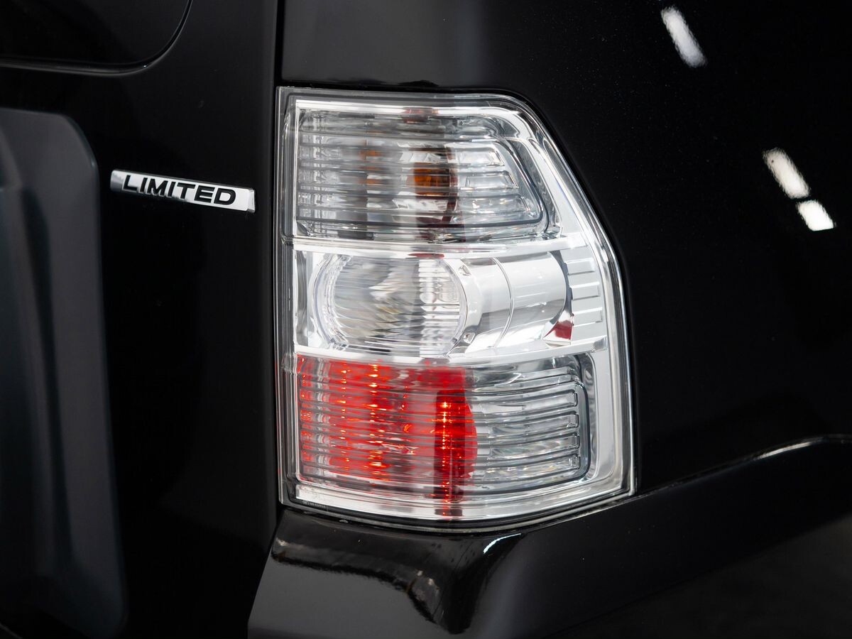 Mitsubishi Pajero 2012 - фото автомобиля