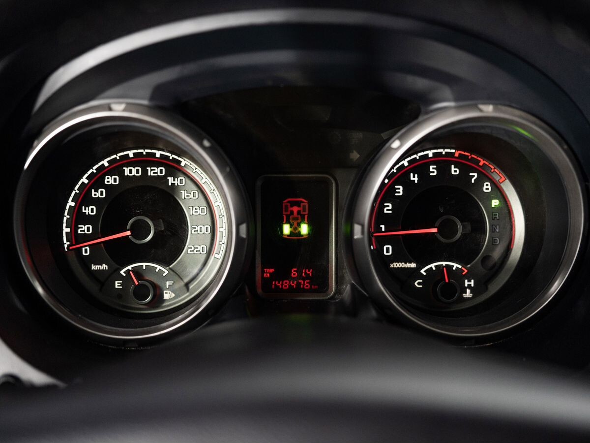 Mitsubishi Pajero 2012 - фото автомобиля