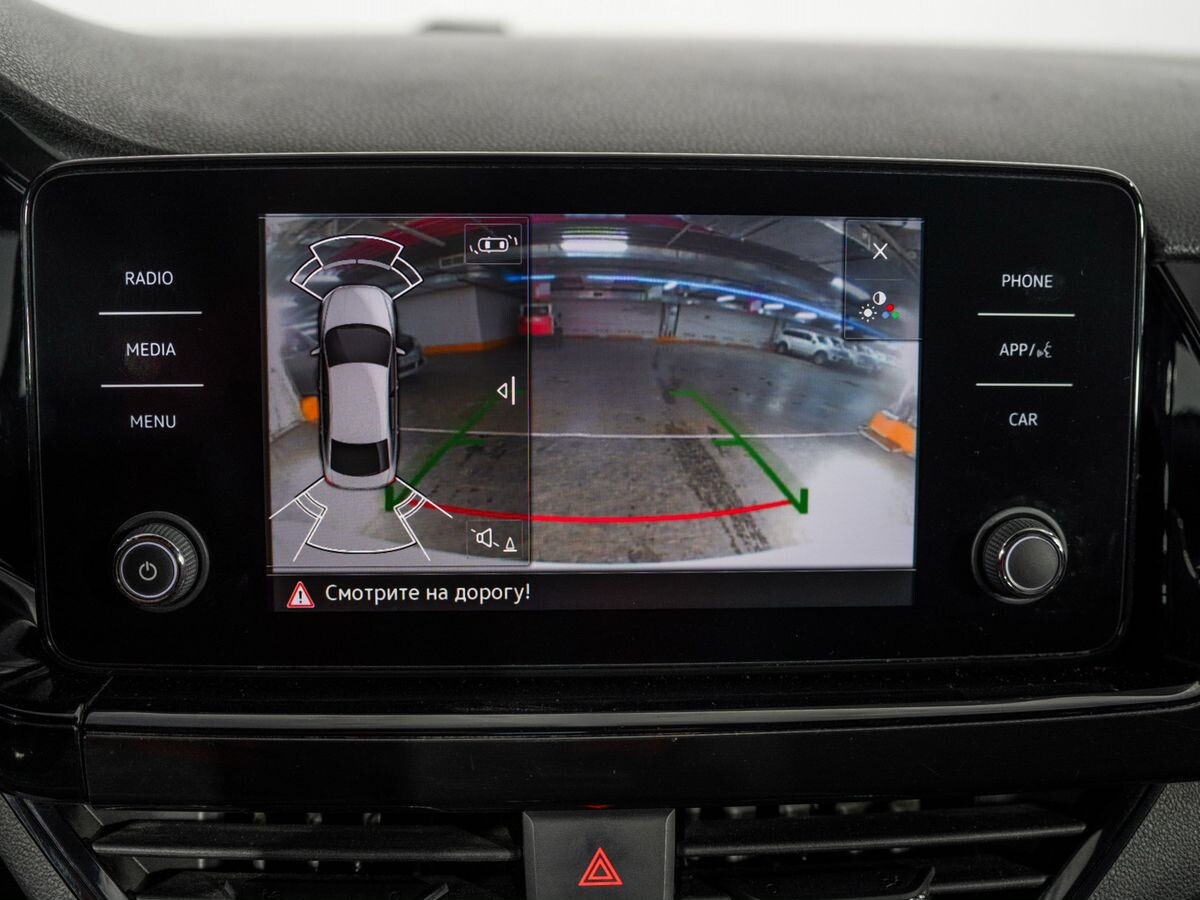 Volkswagen Polo 2021 - фото автомобиля