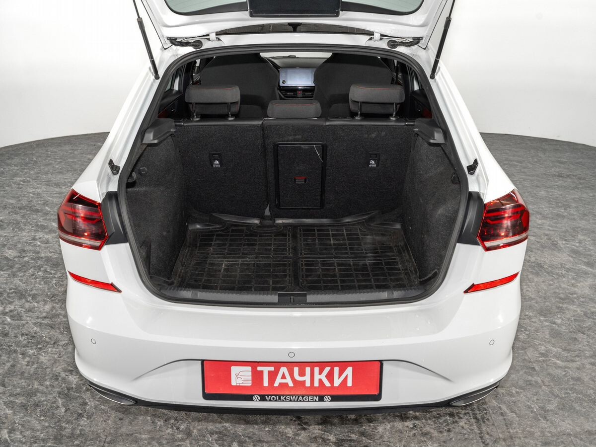 Volkswagen Polo 2021 - фото автомобиля