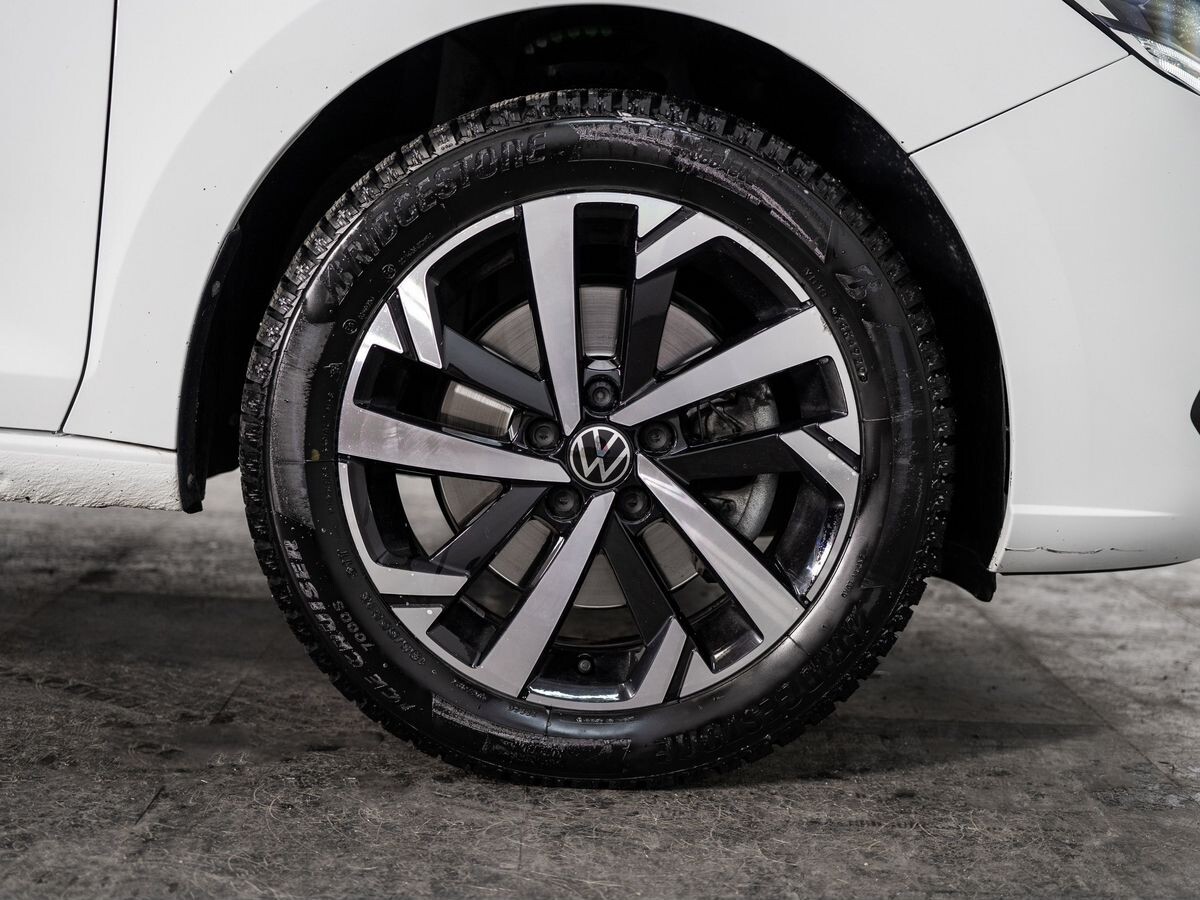 Volkswagen Polo 2021 - фото автомобиля