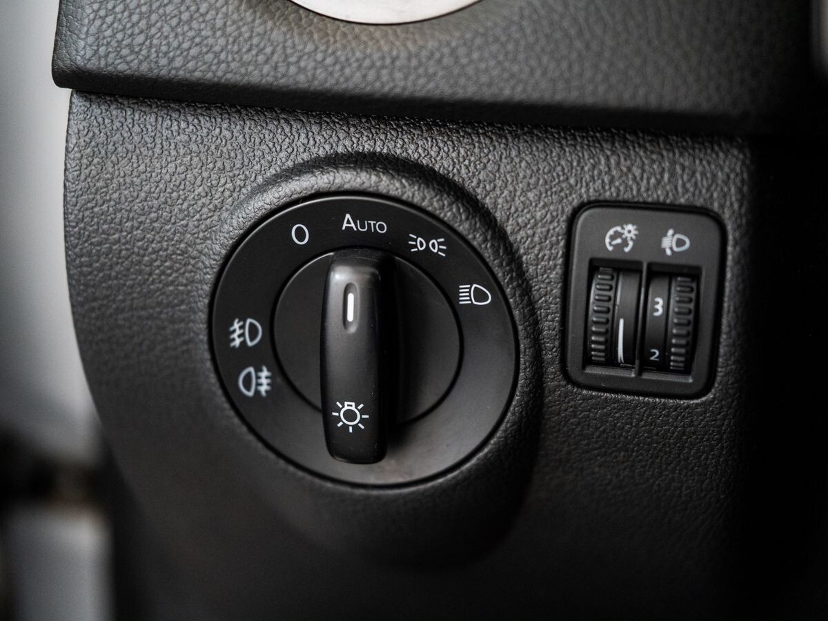 Volkswagen Tiguan 2009 - фото автомобиля