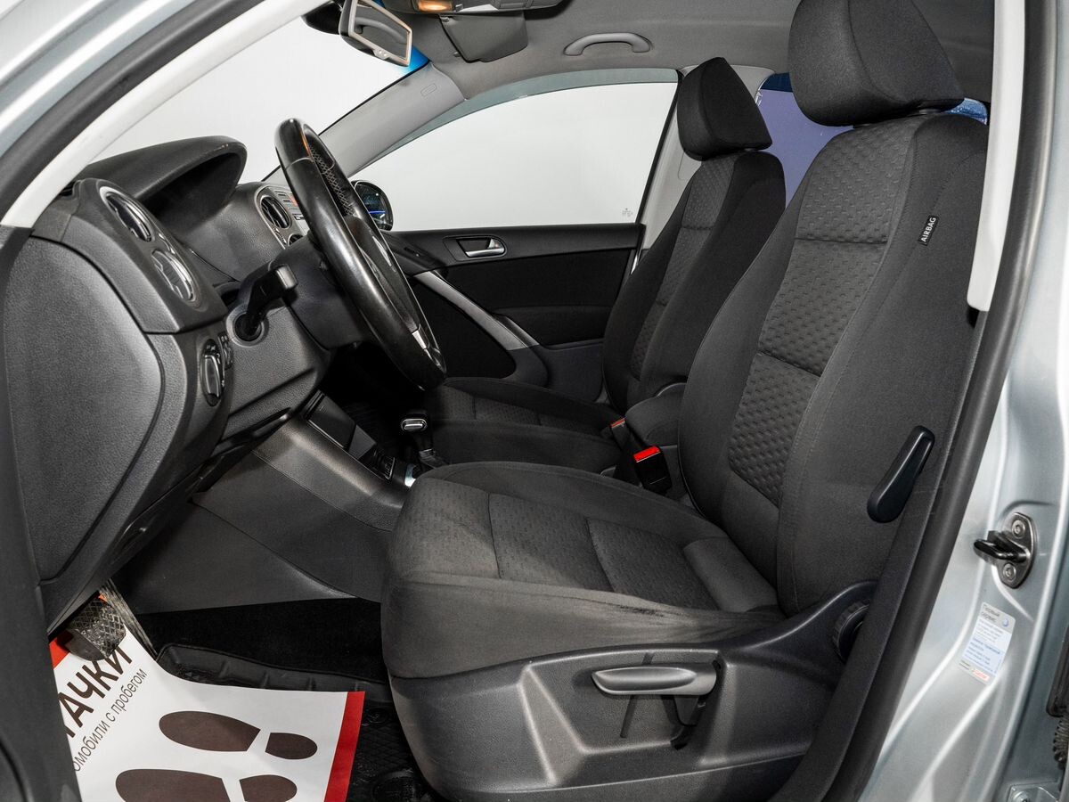 Volkswagen Tiguan 2009 - фото автомобиля