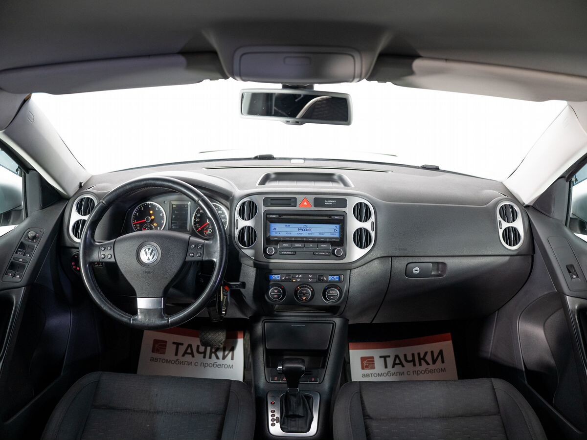 Volkswagen Tiguan 2009 - фото автомобиля