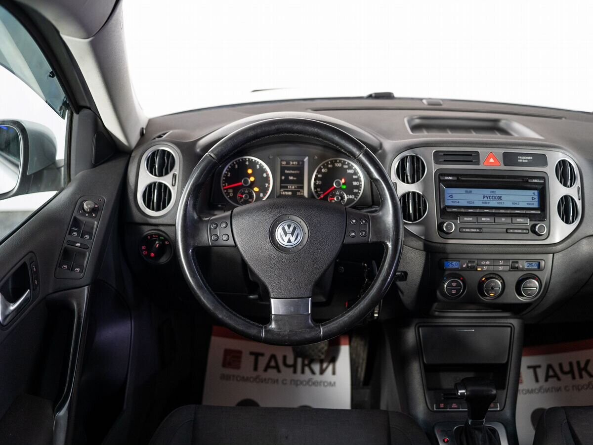 Volkswagen Tiguan 2009 - фото автомобиля