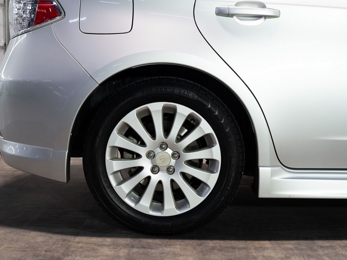 Subaru Impreza 2009 - фото автомобиля