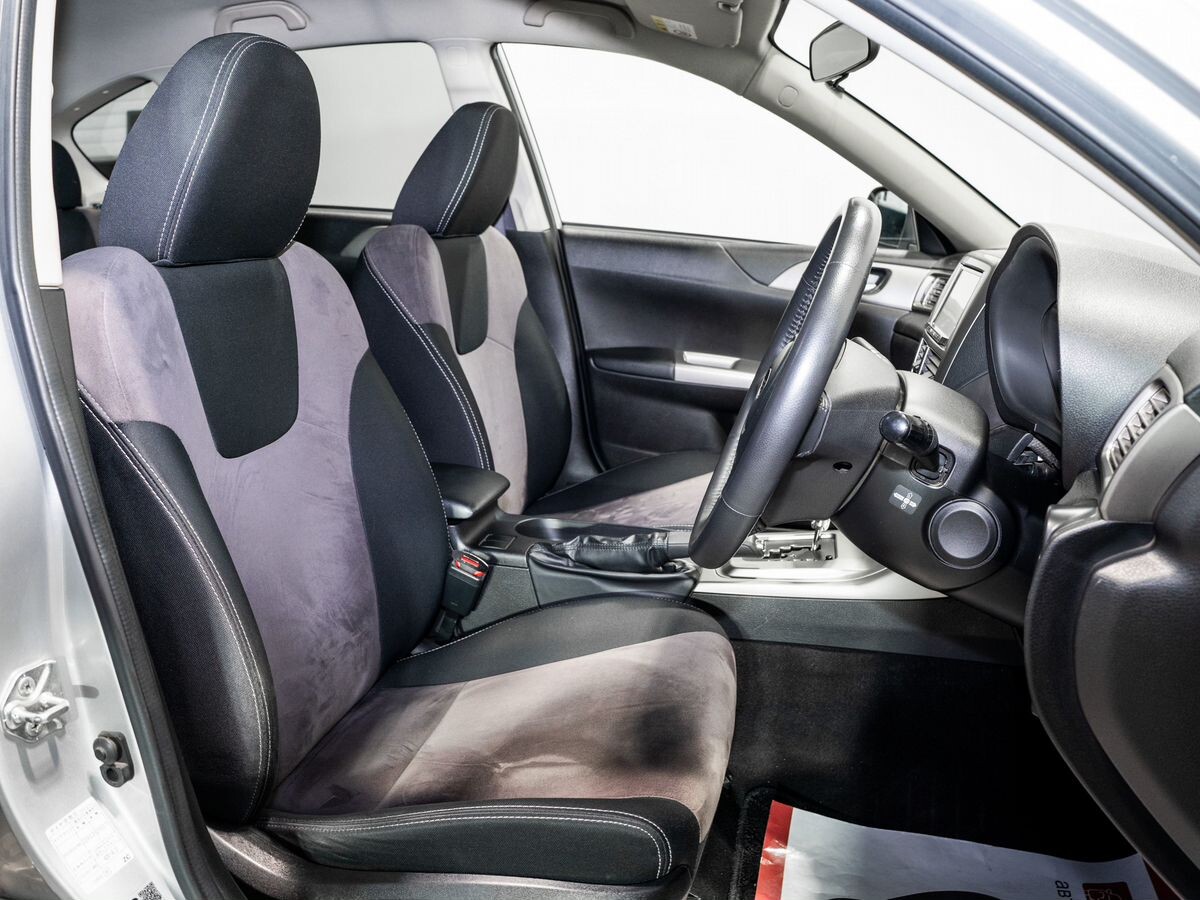 Subaru Impreza 2009 - фото автомобиля