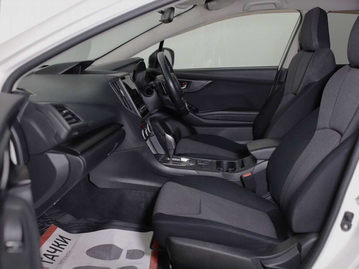 Subaru Impreza 2017 - фото автомобиля