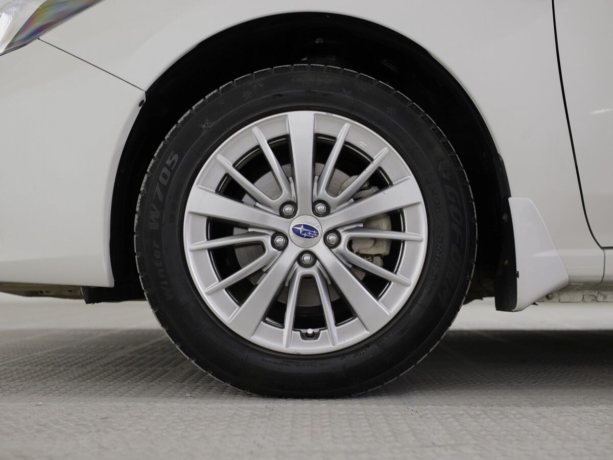 Subaru Impreza 2017 - фото автомобиля