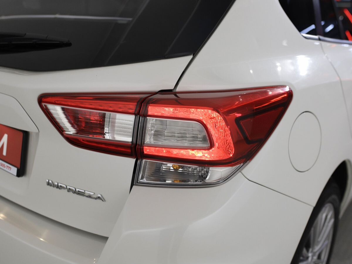 Subaru Impreza 2017 - фото автомобиля