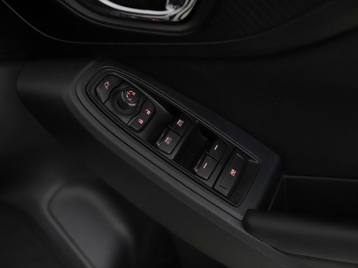 Subaru Impreza 2017 - фото автомобиля