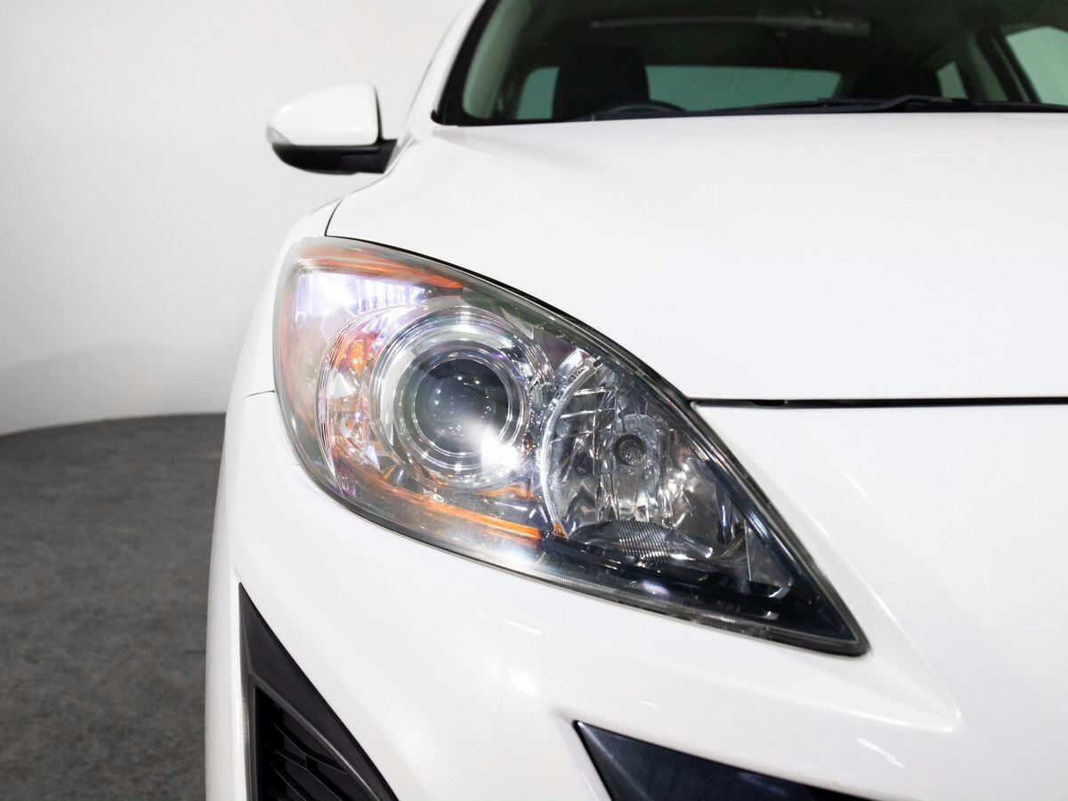 Mazda Axela 2011 - фото автомобиля