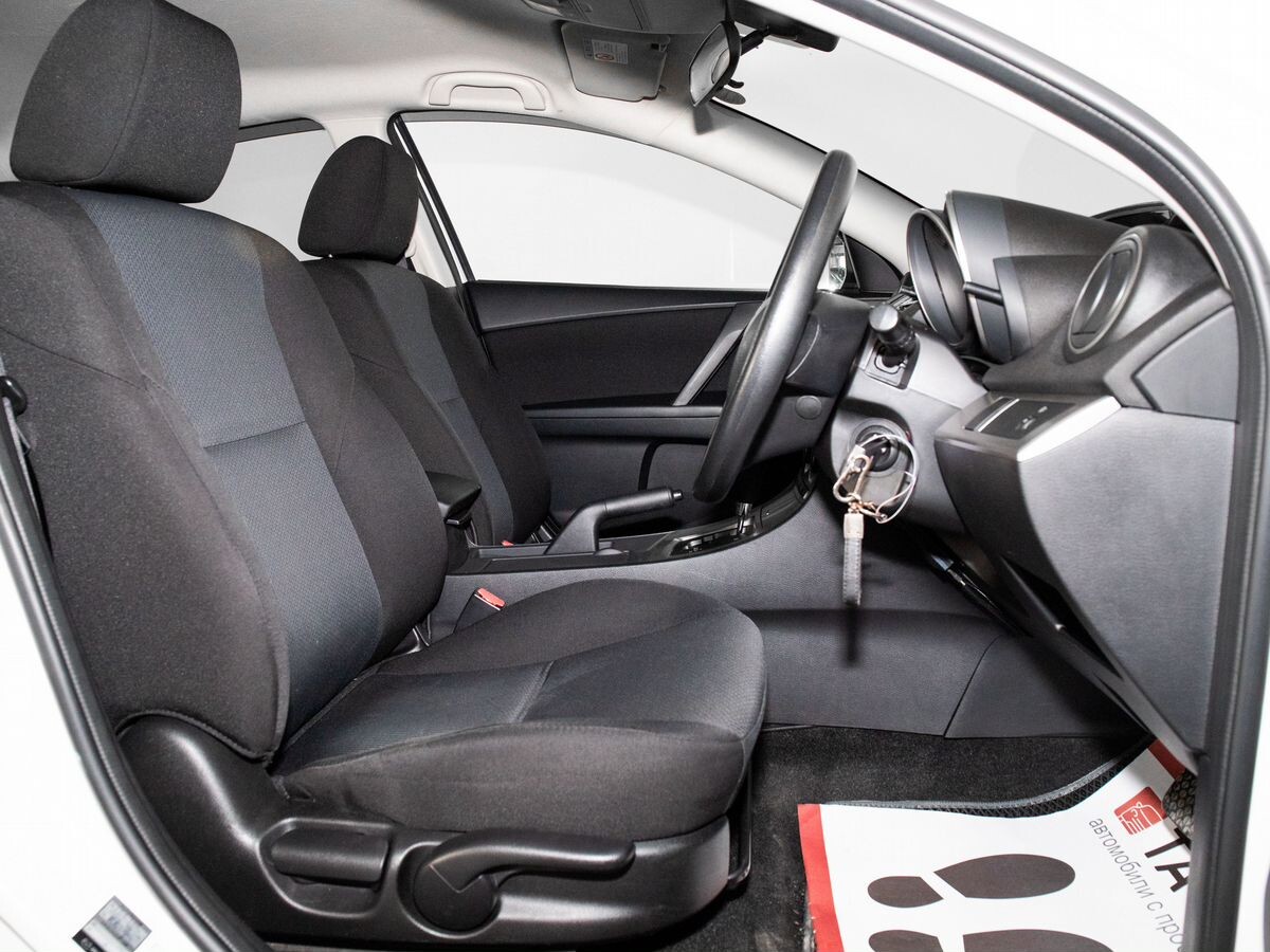 Mazda Axela 2011 - фото автомобиля