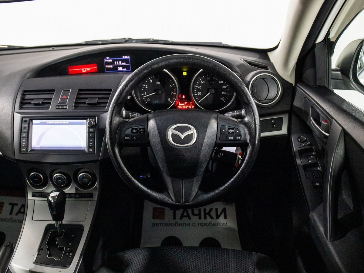 Mazda Axela 2011 - фото автомобиля