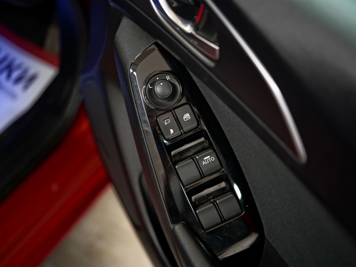 Mazda Axela 2017 - фото автомобиля