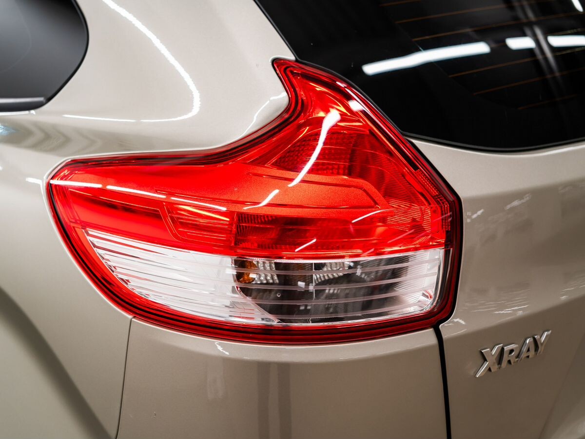 Lada (ВАЗ) XRAY 2018 - фото автомобиля