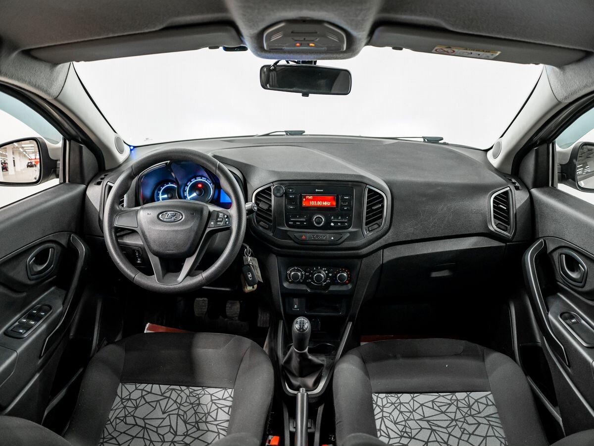 Lada (ВАЗ) XRAY 2018 - фото автомобиля