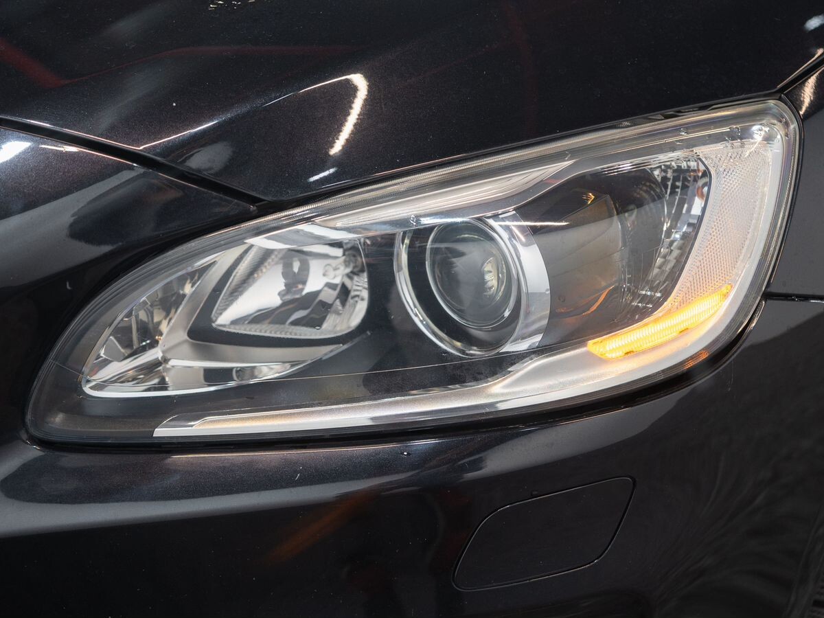 Volvo V60 2013 - фото автомобиля