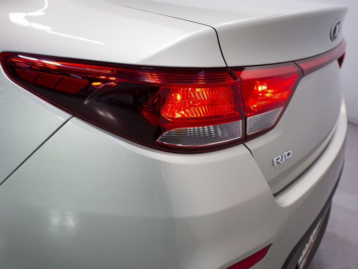 Kia Rio 2020 - фото автомобиля