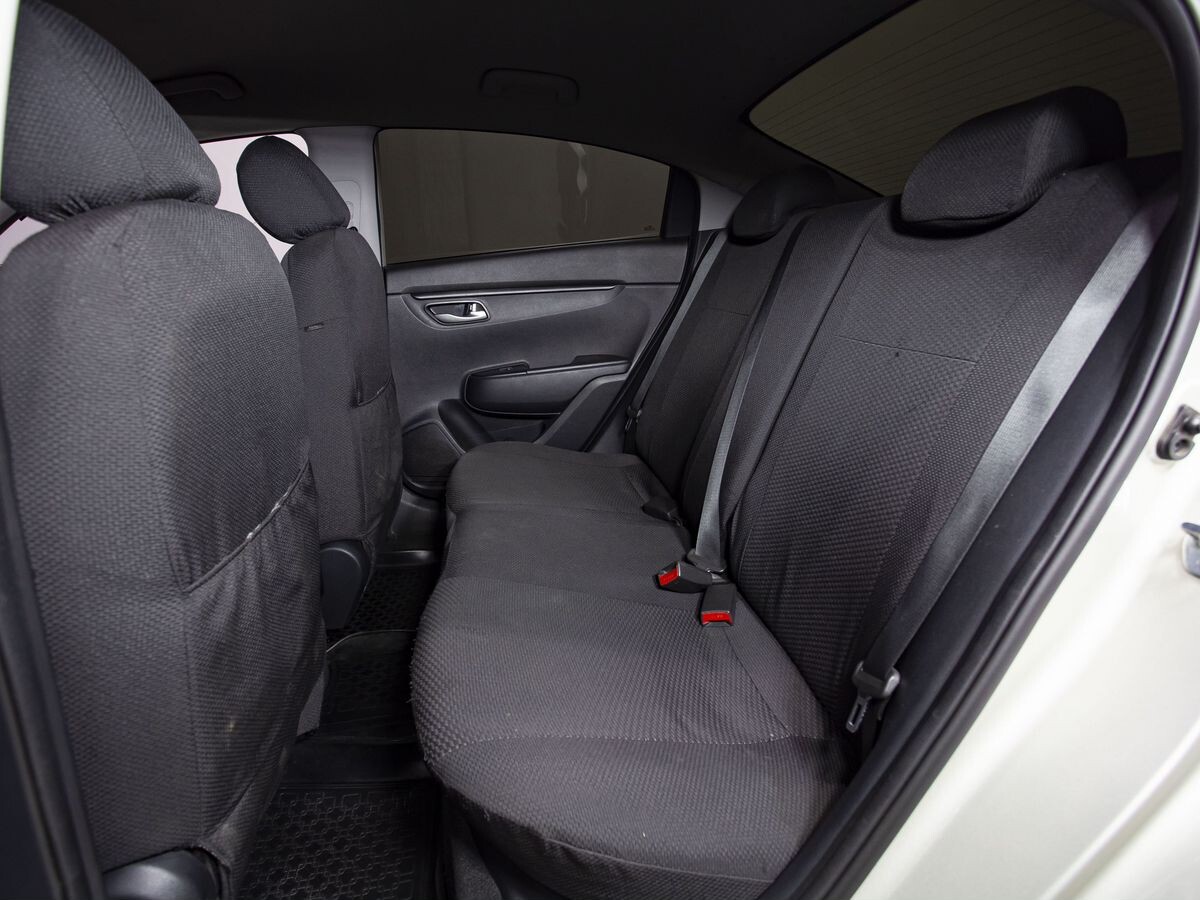 Kia Rio 2020 - фото автомобиля