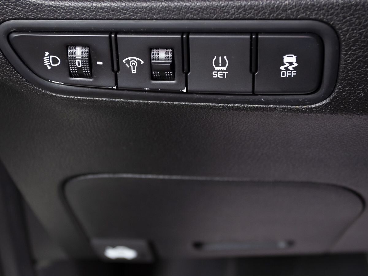 Kia Rio 2020 - фото автомобиля