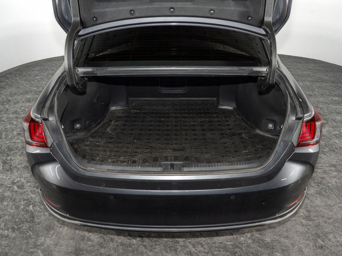 Lexus ES 2021 - фото автомобиля