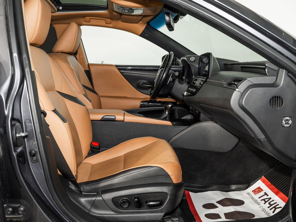 Lexus ES 2021 - фото автомобиля