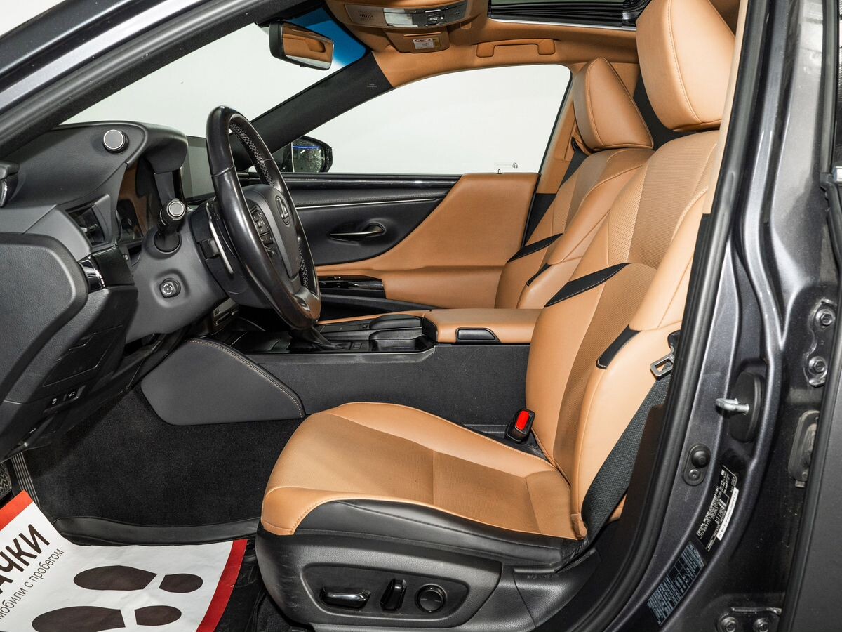 Lexus ES 2021 - фото автомобиля