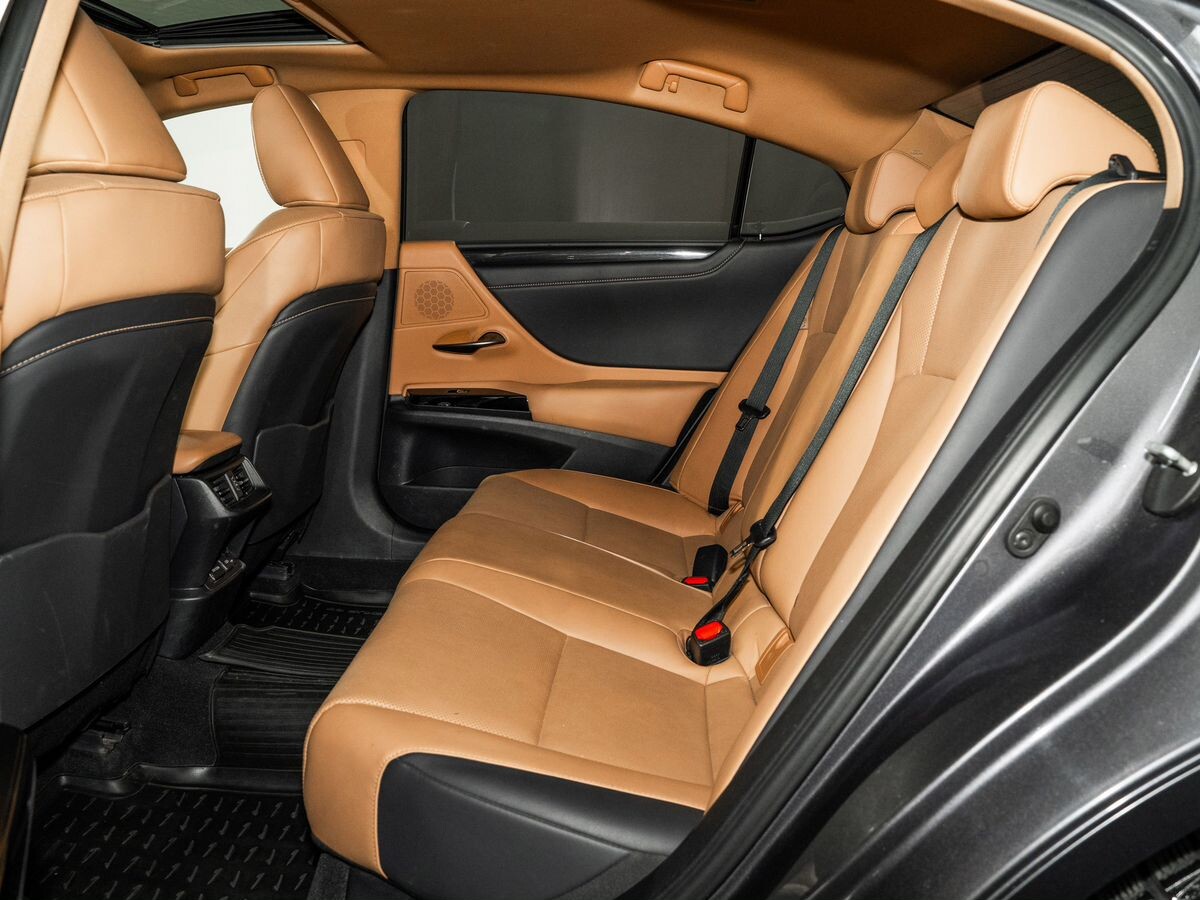 Lexus ES 2021 - фото автомобиля