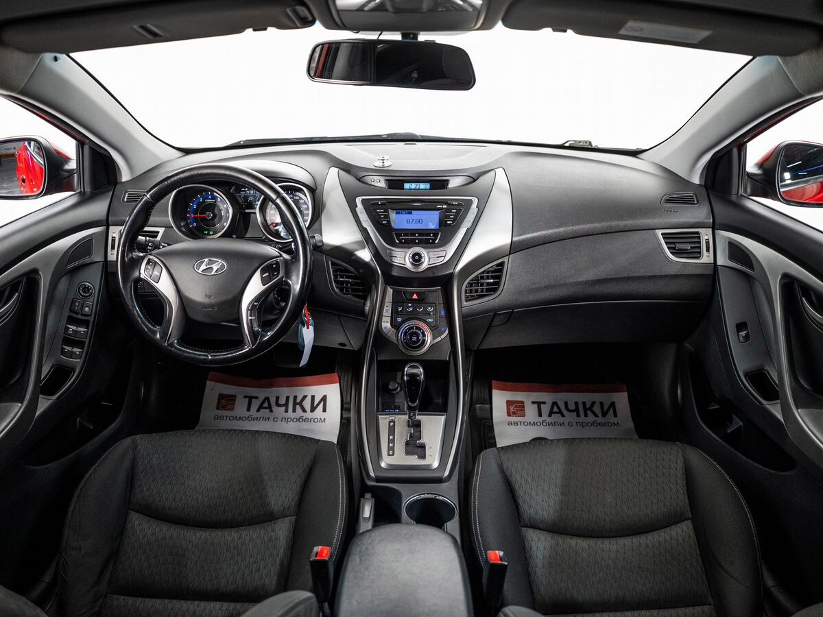 Hyundai Elantra 2012 - фото автомобиля