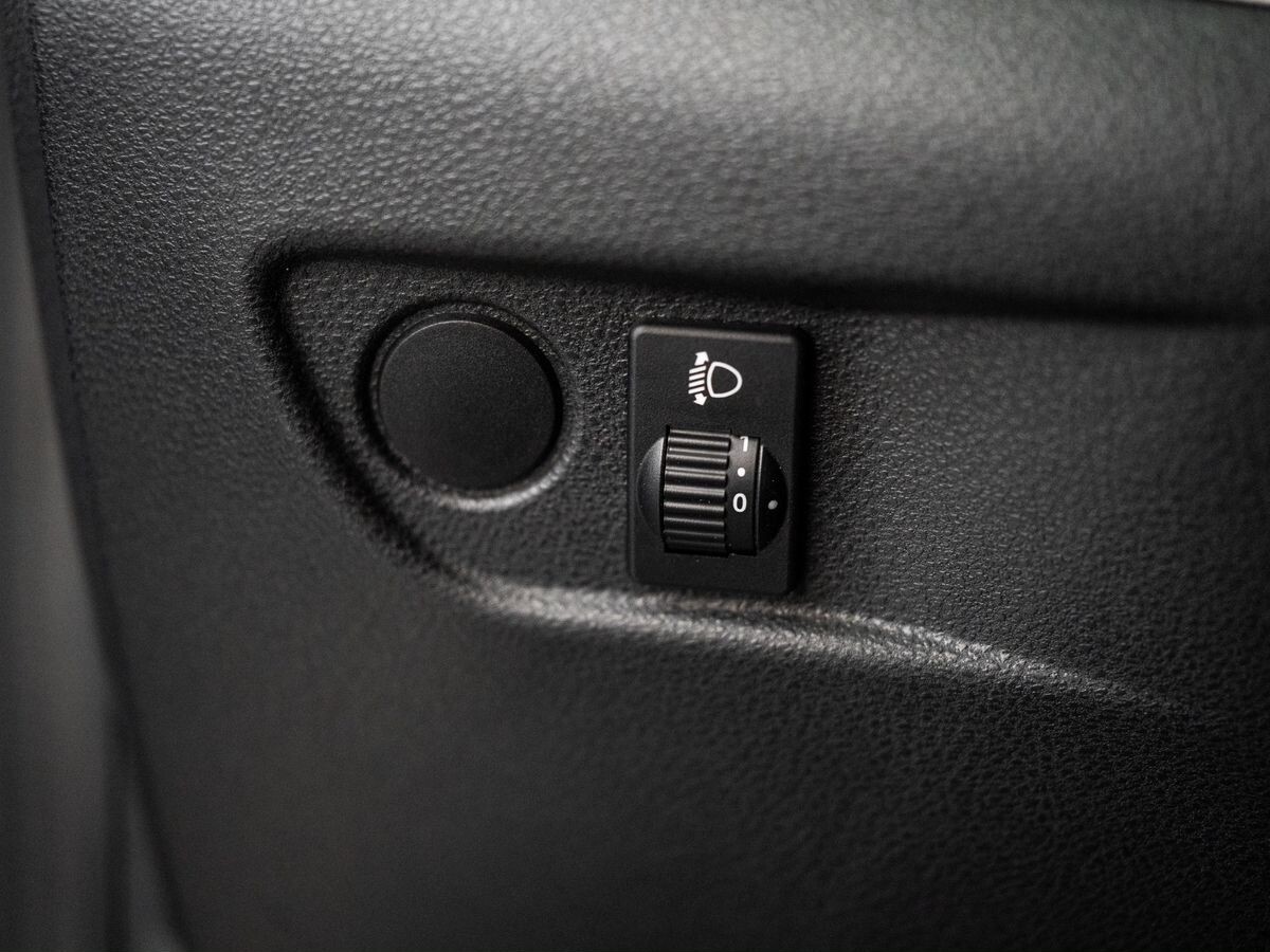 Lada (ВАЗ) Vesta 2021 - фото автомобиля