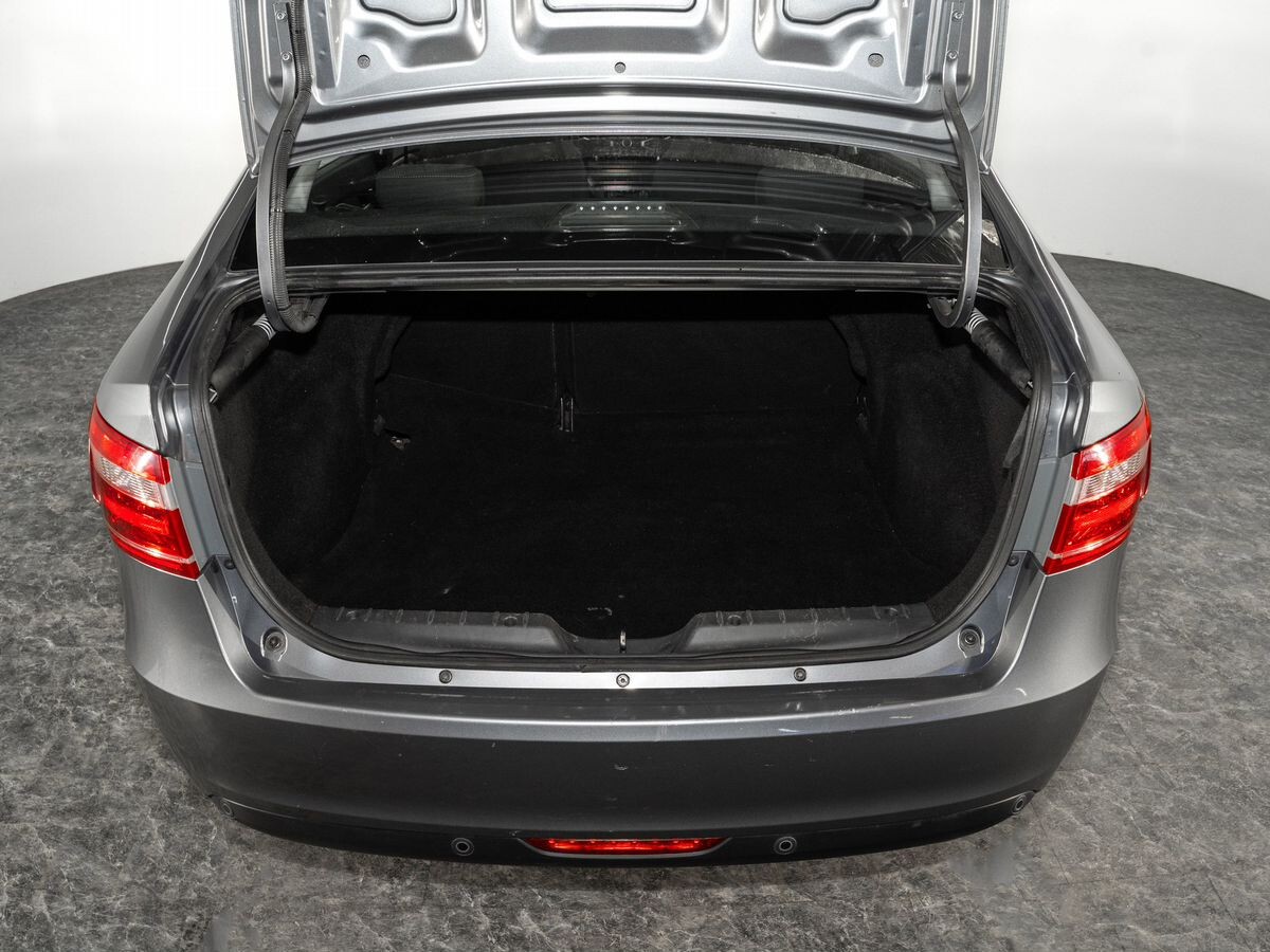 Lada (ВАЗ) Vesta 2021 - фото автомобиля