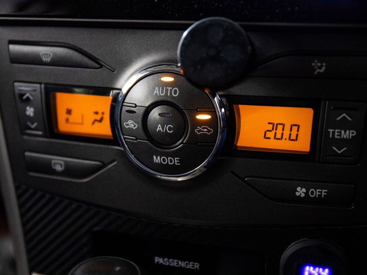 Toyota Corolla 2008 - фото автомобиля