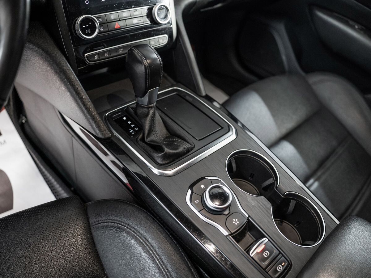 Renault Samsung SM6 2020 - фото автомобиля