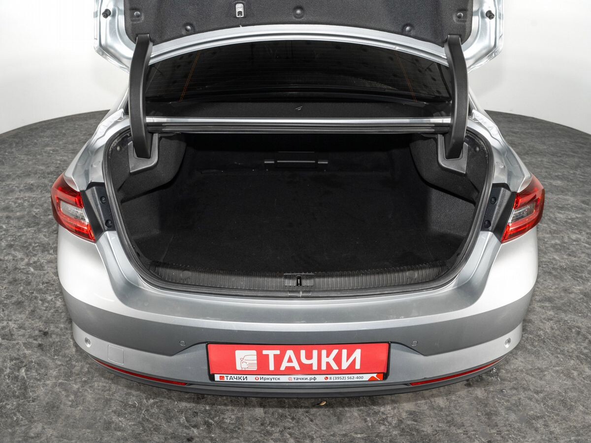 Renault Samsung SM6 2020 - фото автомобиля