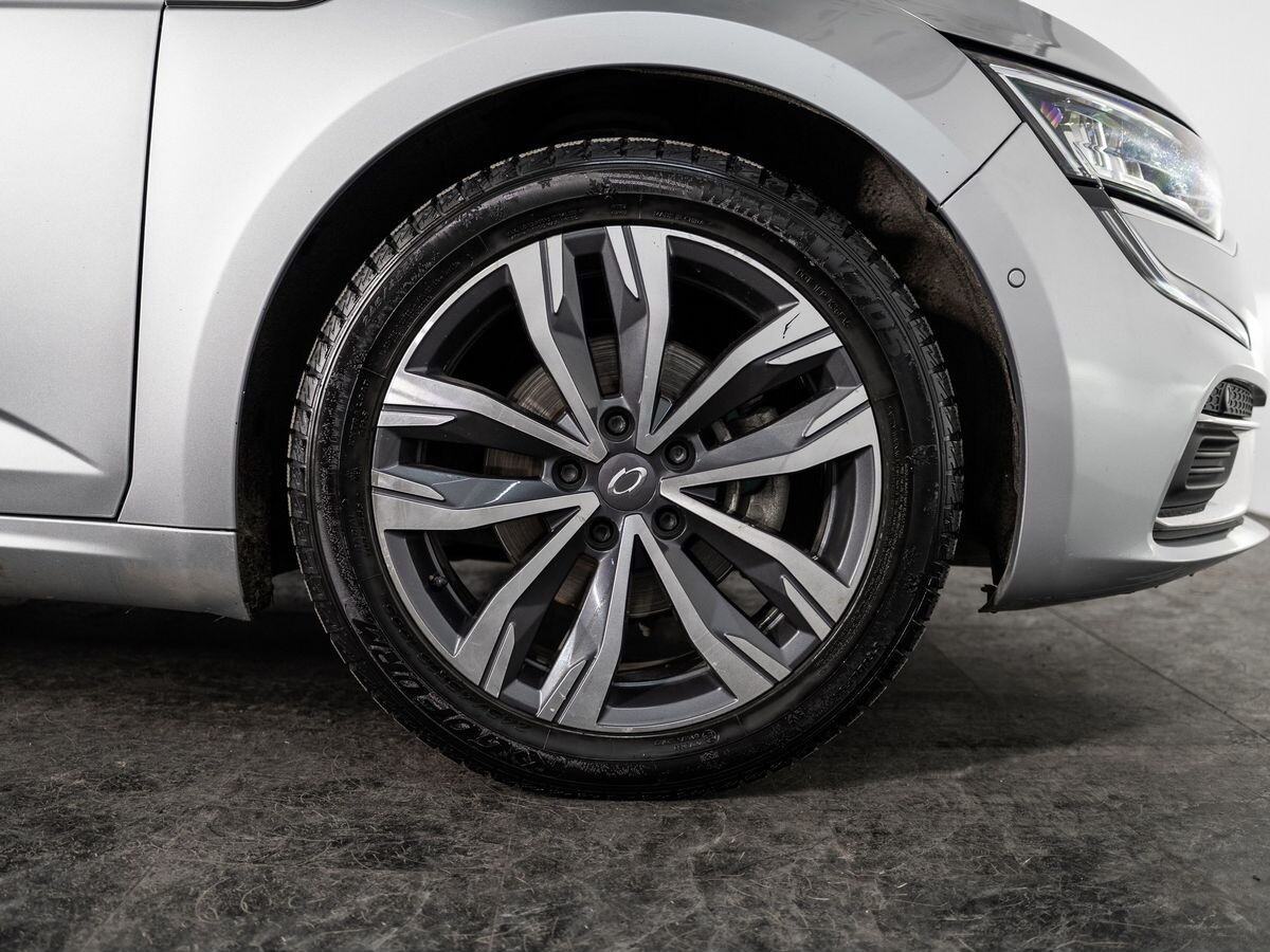 Renault Samsung SM6 2020 - фото автомобиля