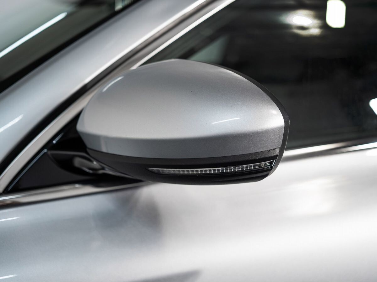 Renault Samsung SM6 2020 - фото автомобиля