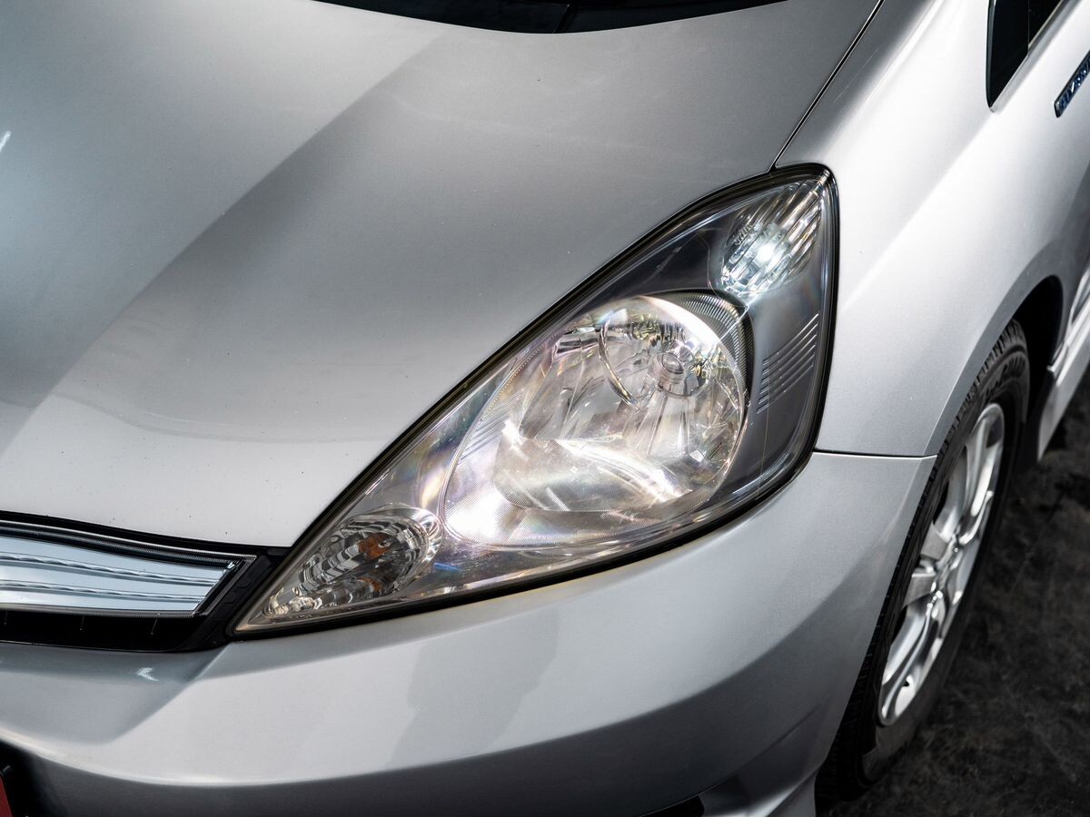 Honda Fit Shuttle 2012 - фото автомобиля