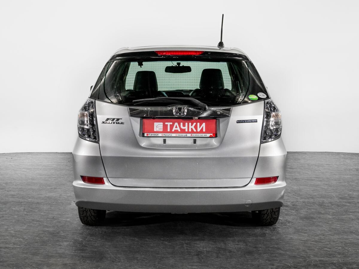 Honda Fit Shuttle 2012 - фото автомобиля