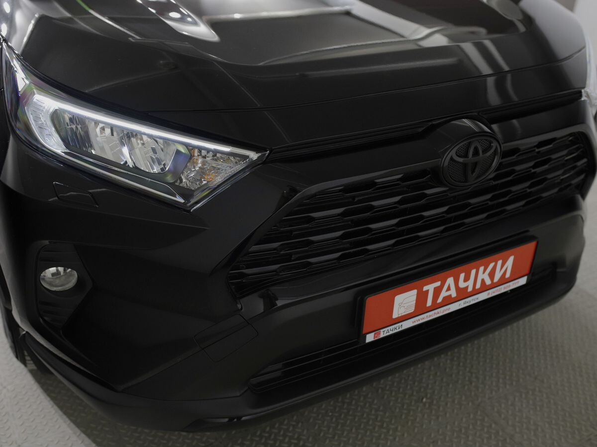 Toyota RAV4 2020 - фото автомобиля