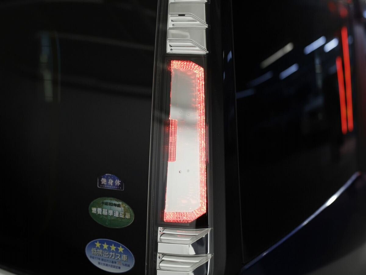 Toyota Tank 2016 - фото автомобиля