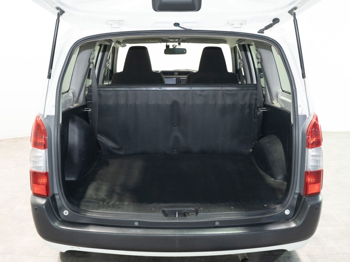 Toyota Probox 2018 - фото автомобиля