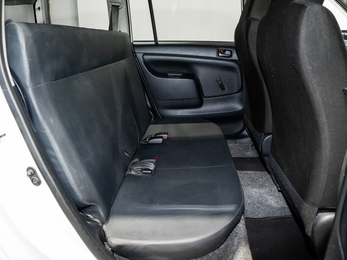 Toyota Probox 2018 - фото автомобиля