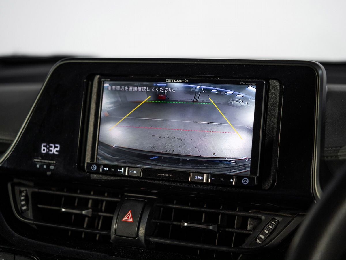 Toyota C-HR 2018 - фото автомобиля