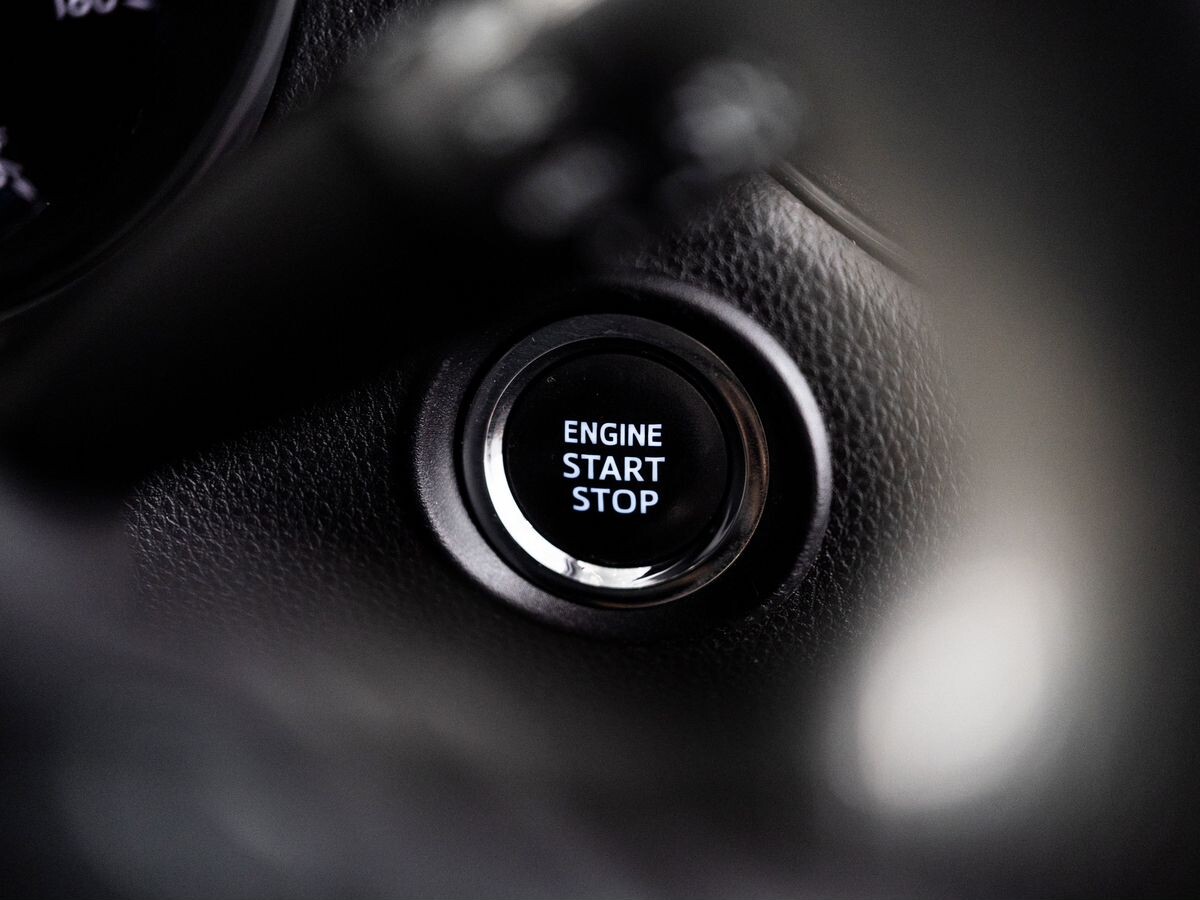 Toyota C-HR 2018 - фото автомобиля