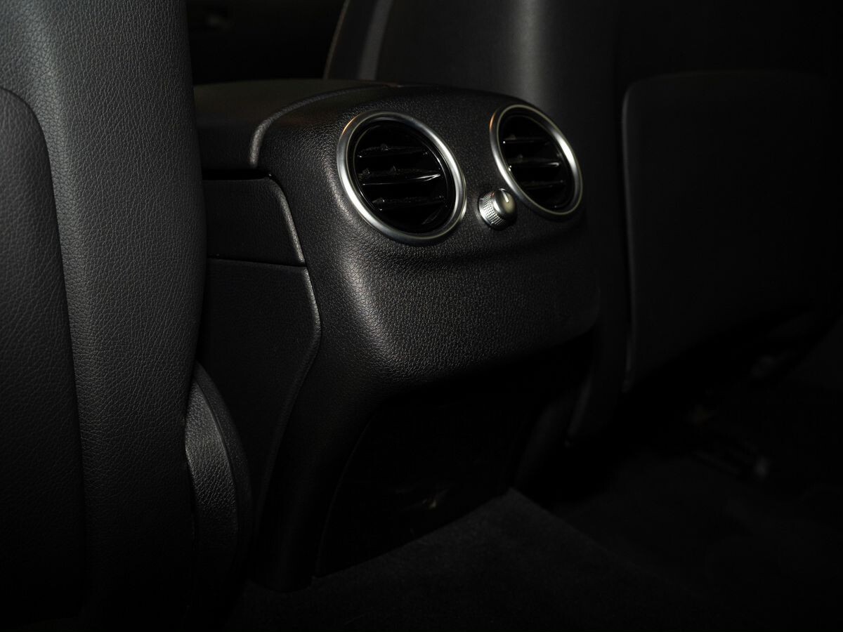 Mercedes-Benz C-Класс 2019 - фото автомобиля