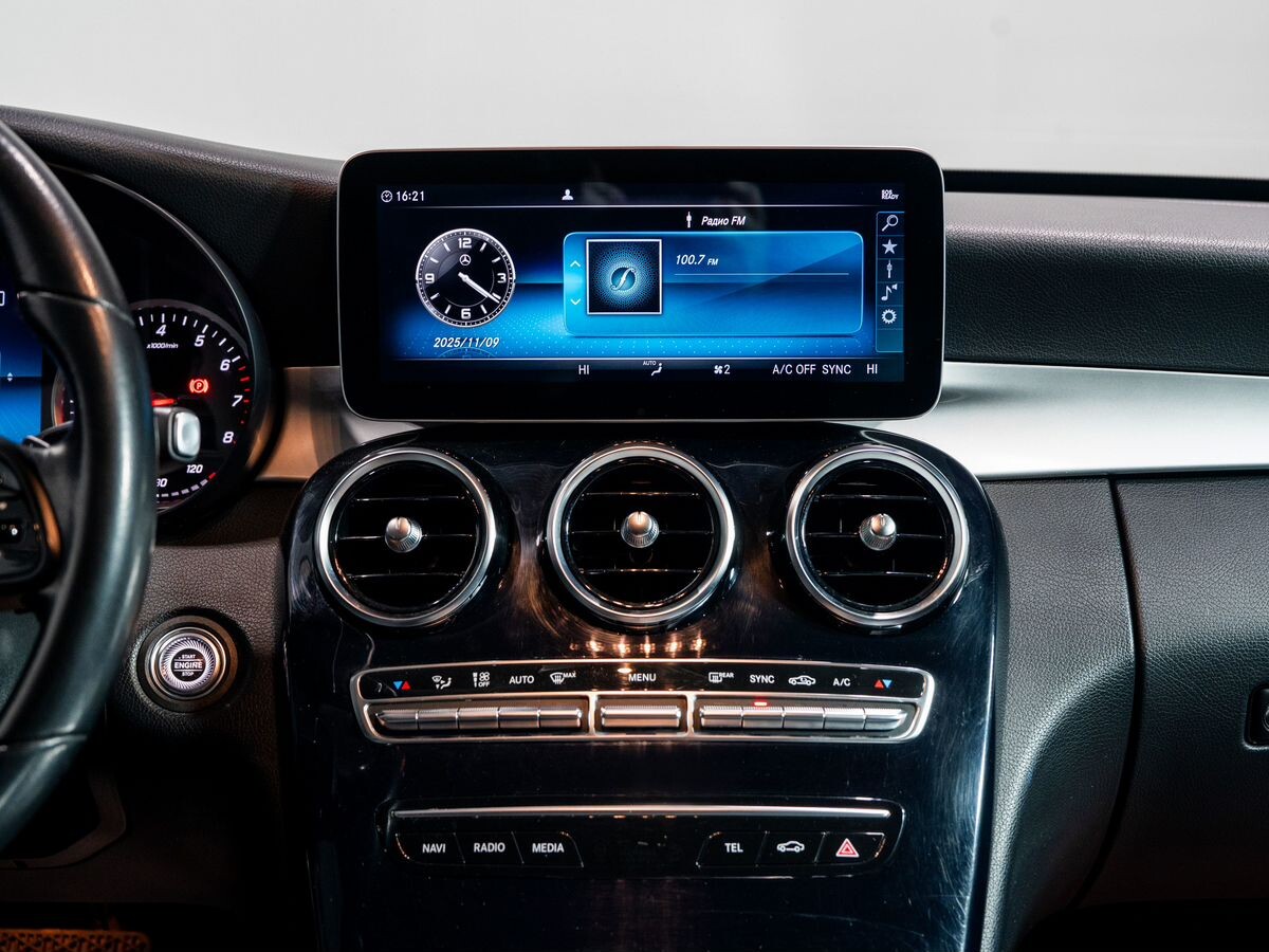 Mercedes-Benz C-Класс 2019 - фото автомобиля