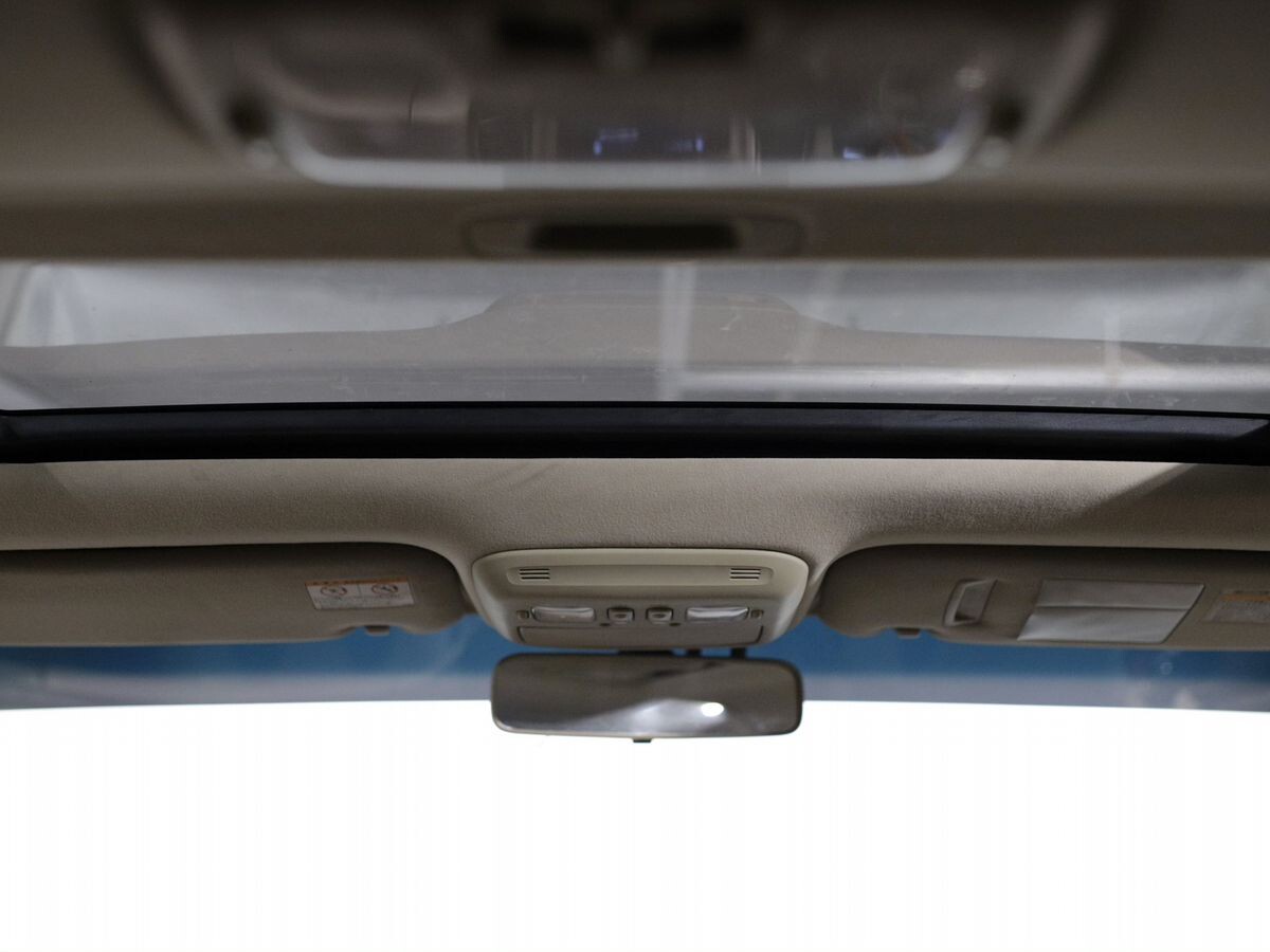 Toyota Land Cruiser 2003 - фото автомобиля